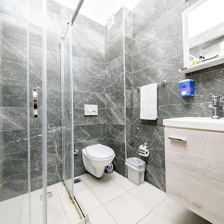Hotel Konur 3*