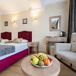Konur Otel 3*