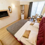 Konur 3*