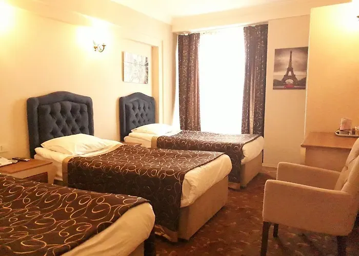 Konur 3* Άγκυρα